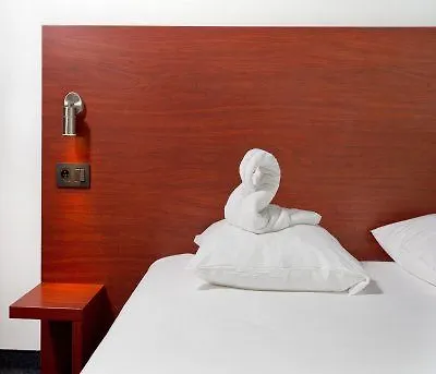 Hotel A&o 2*