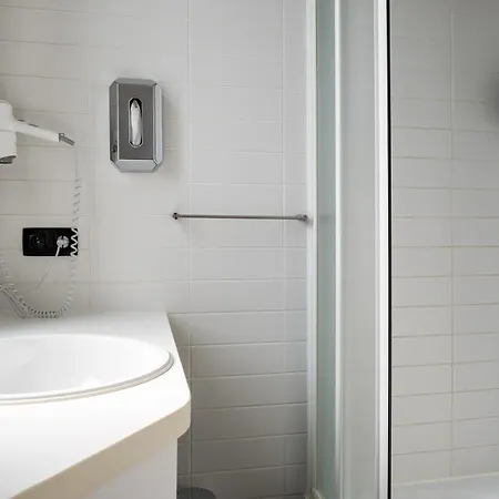 A&o Hotel 2*