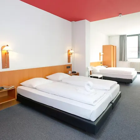 Hotel A&o 2*